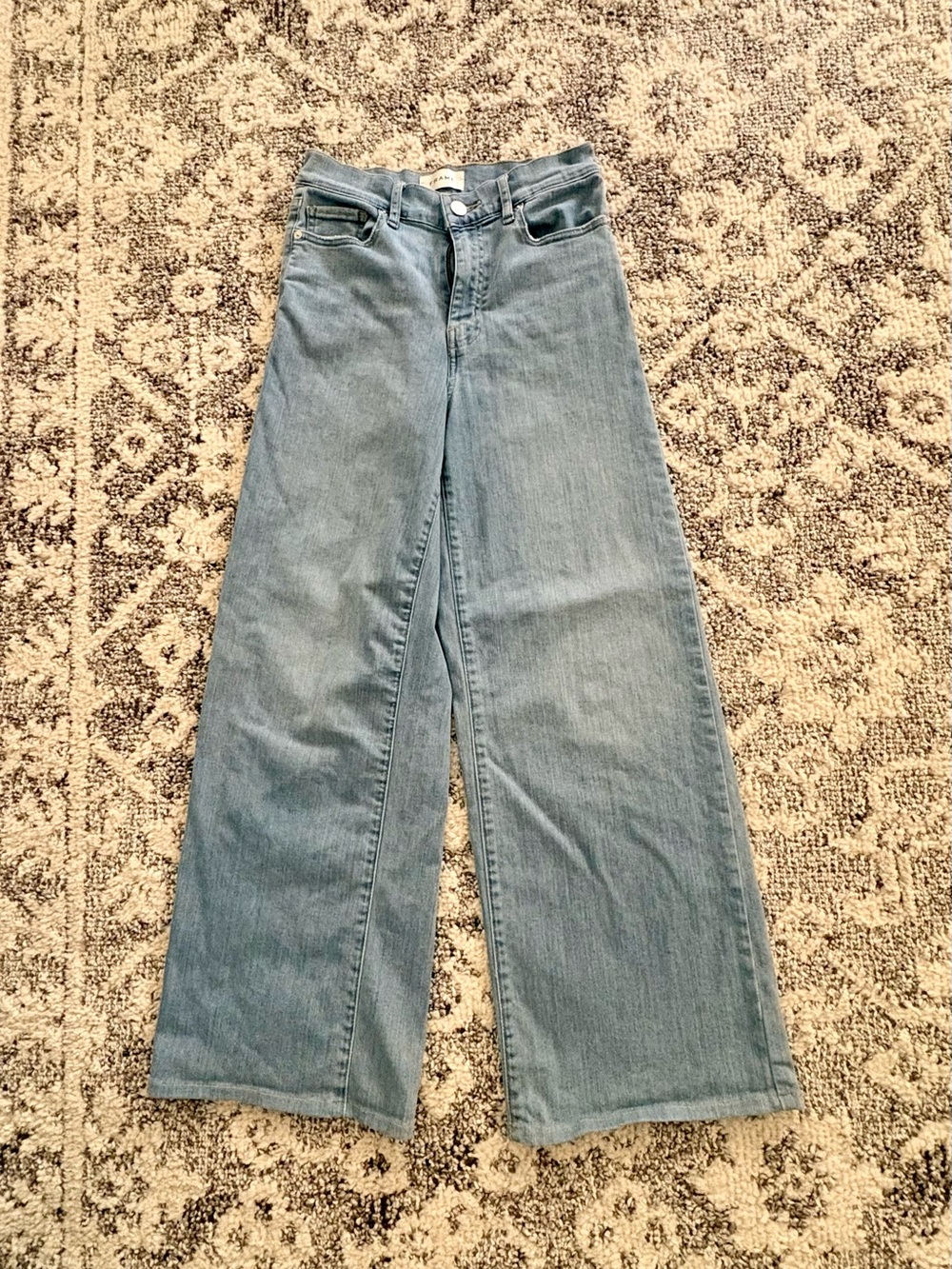 Frame Denim High-Rise Wide Leg Jeans in Light Blue Denim